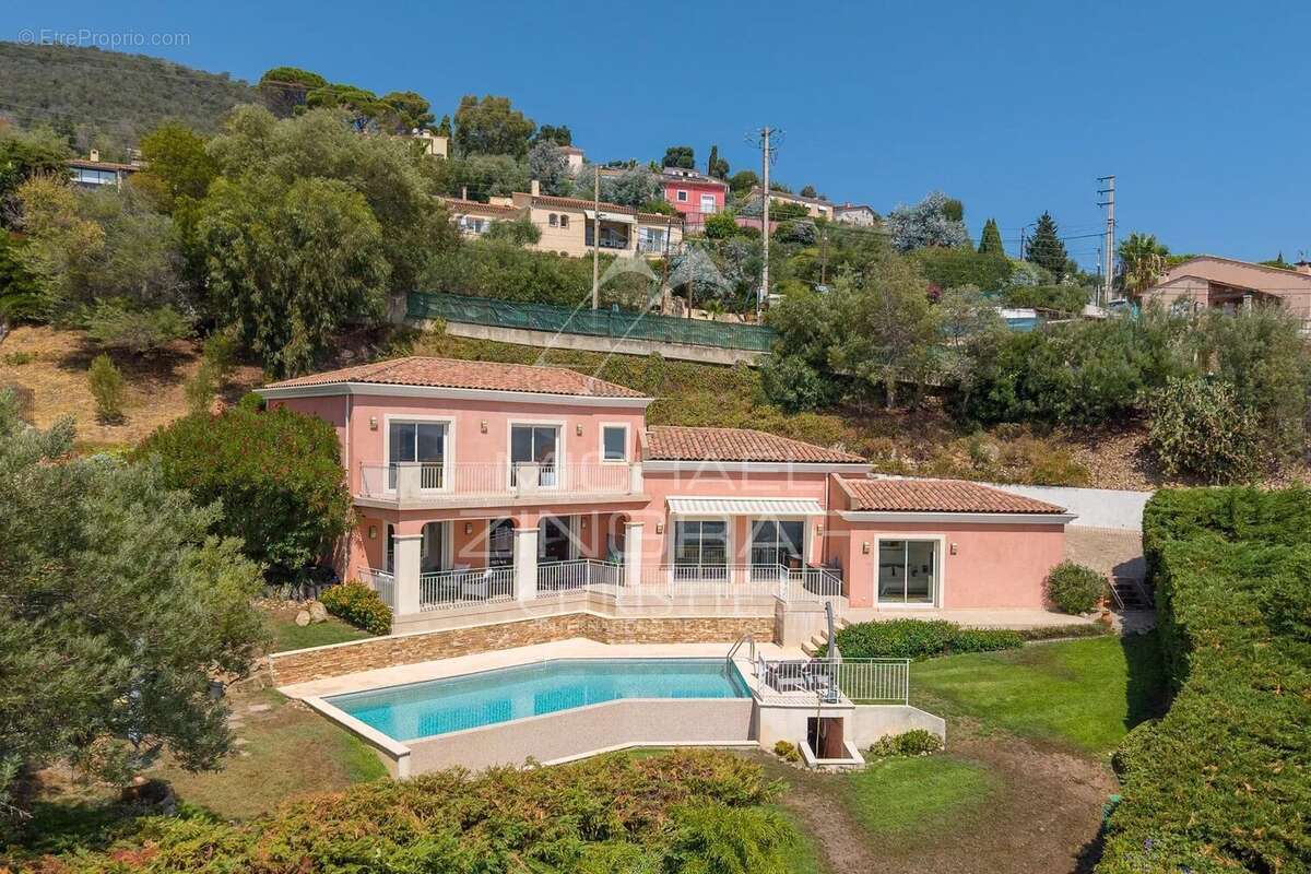 Mandelieu la napoule - propriété vue mer dans domaine privé - proche cannes - photo 2