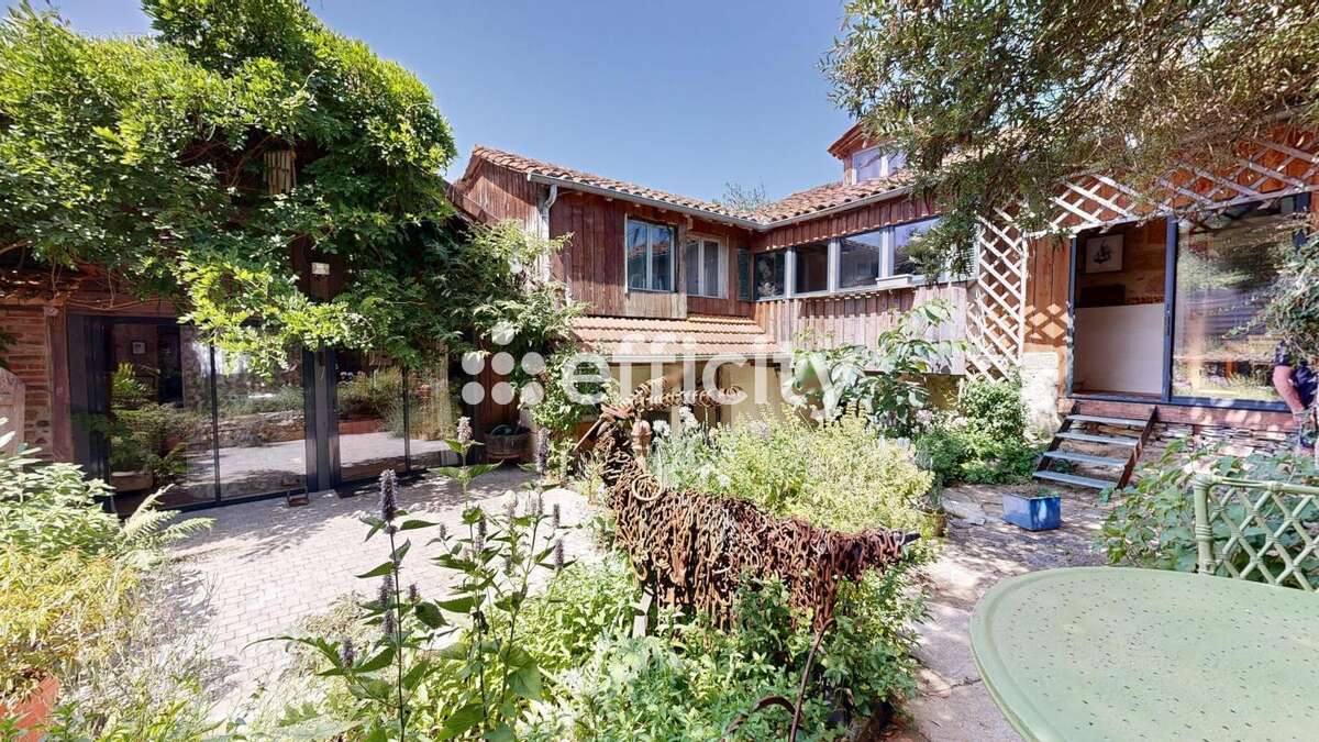 Maison 378 m² à Montet-Et-Bouxal  - photo 5