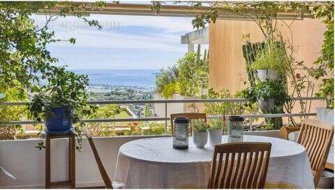 Appartement à MANDELIEU-LA-NAPOULE