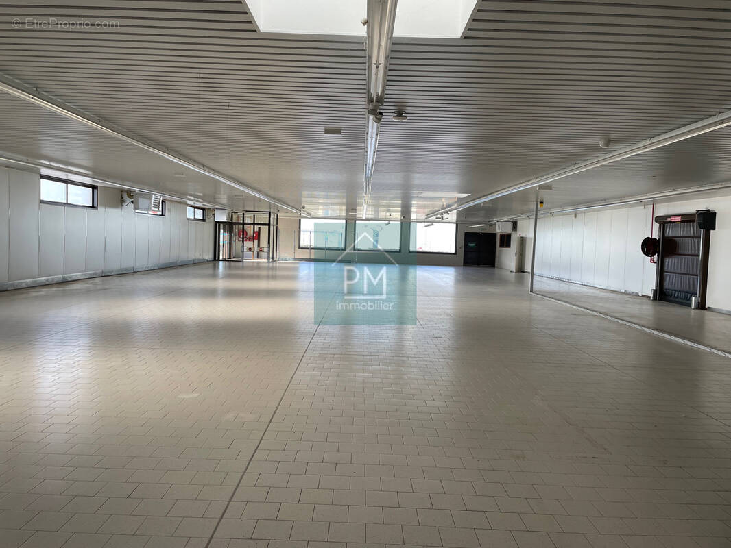 Commerce à BEAURAINVILLE