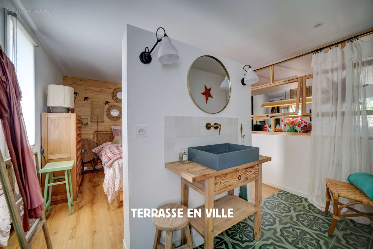 Appartement à SAINT-CYR-SUR-MER