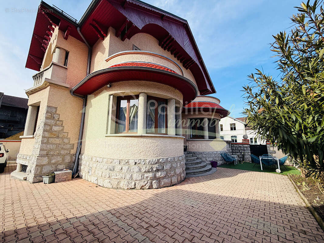 Appartement à CLUSES