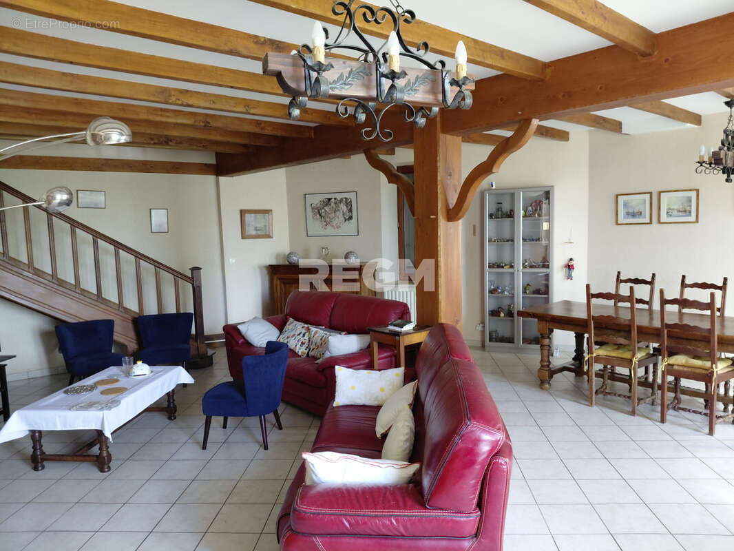 Maison à SAINT-PRIVAT-DES-PRES