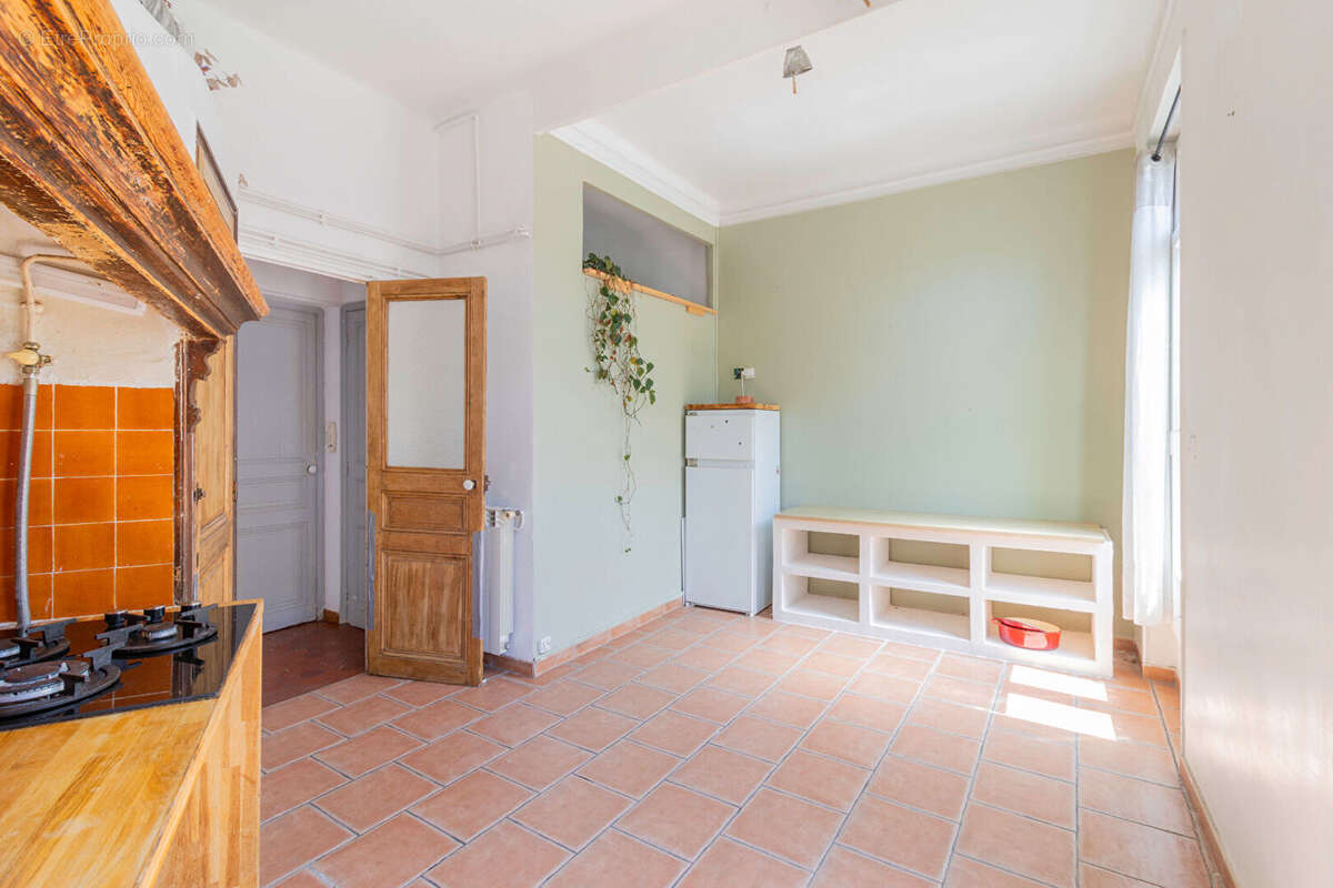 Appartement à MARSEILLE-2E