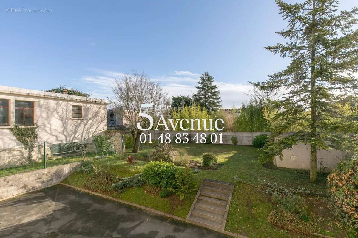 Appartement à SAINT-MAUR-DES-FOSSES