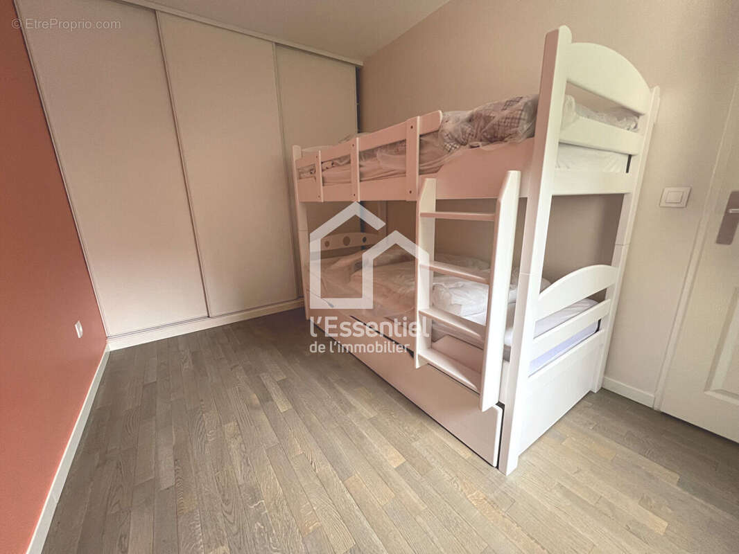 Appartement à VERNEUIL-SUR-SEINE