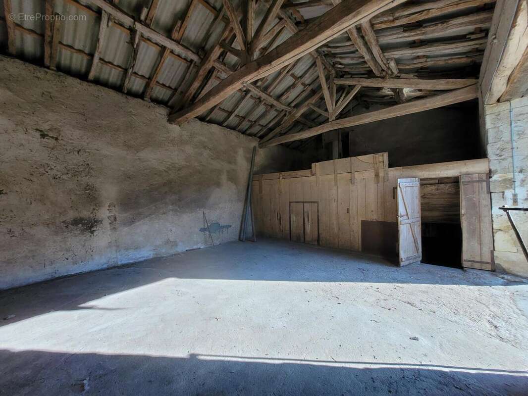 Photo 7 - Maison à VOUILLE