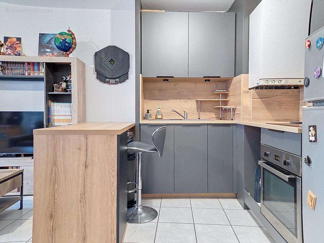 Appartement à MEYZIEU