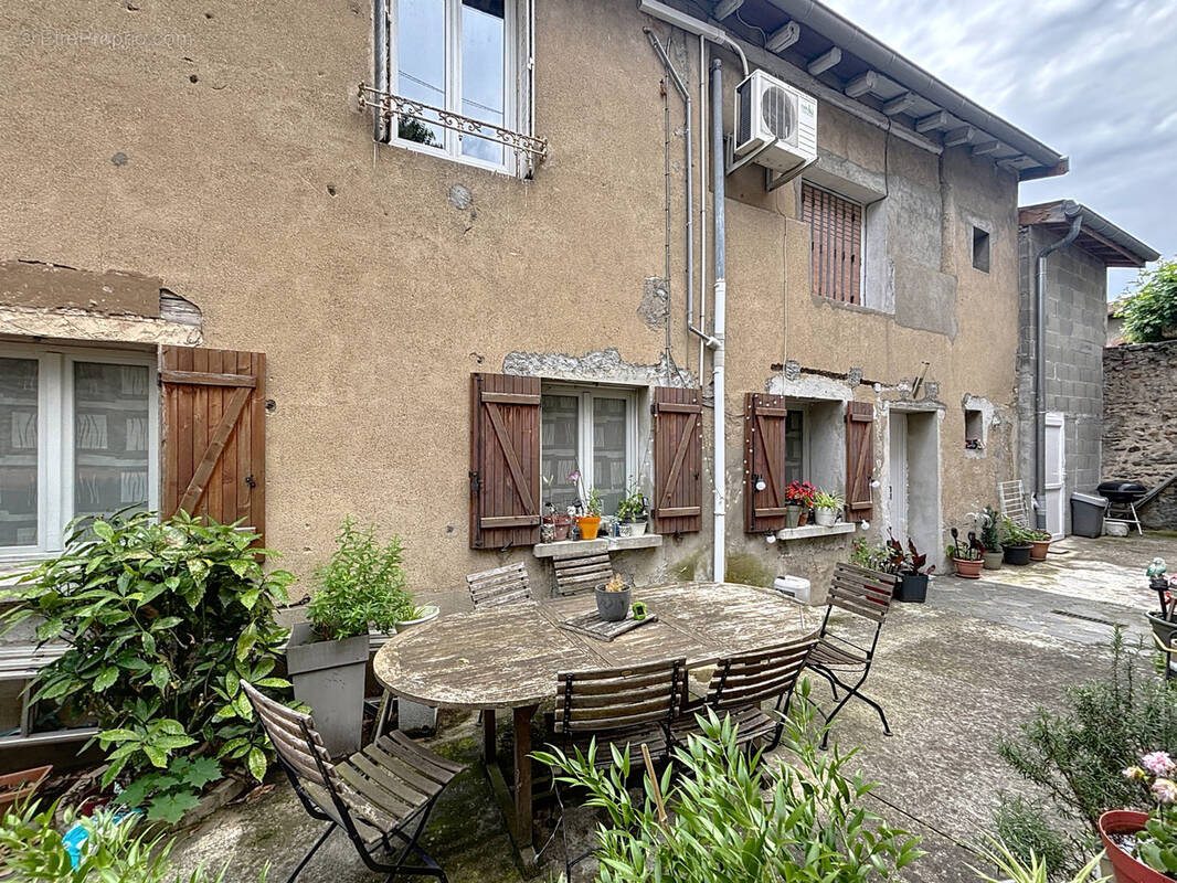 Appartement à GRIGNY