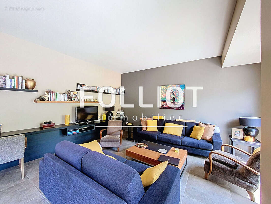 Maison à SAINT-PAIR-SUR-MER