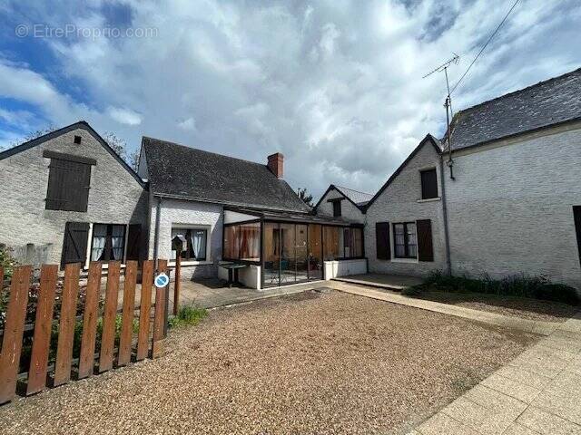 Maison à LA CHAPELLE-AUX-NAUX