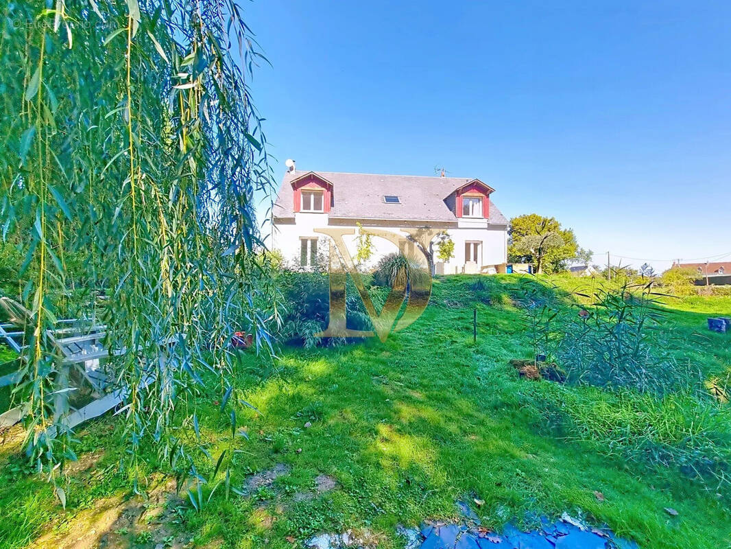 Maison à BLERE
