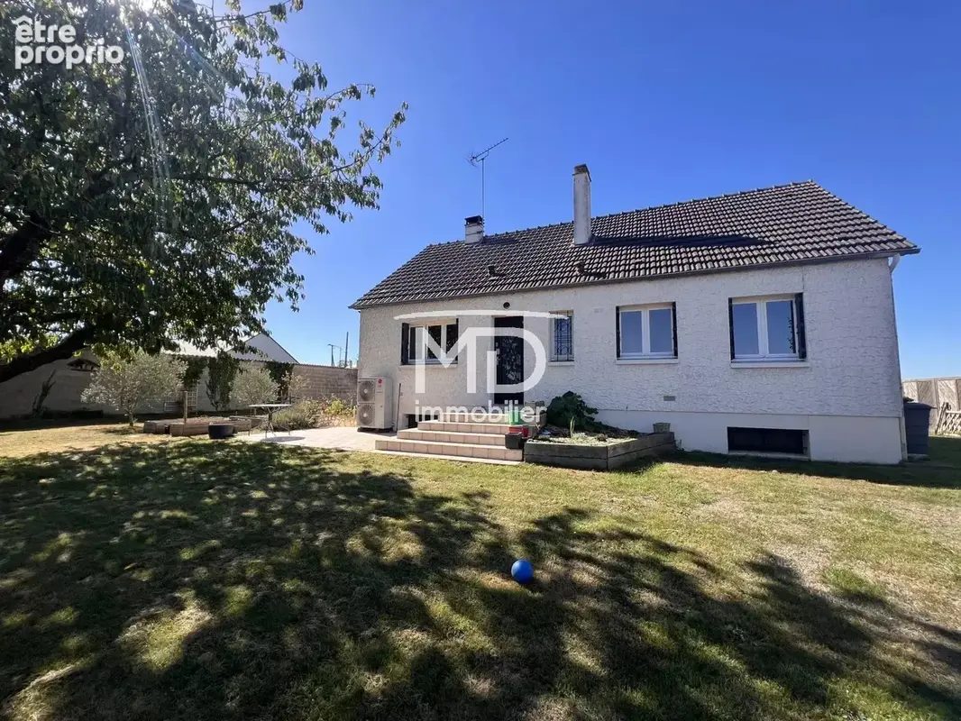 Aviron - maison t6 sur sous-sol - photo 1
