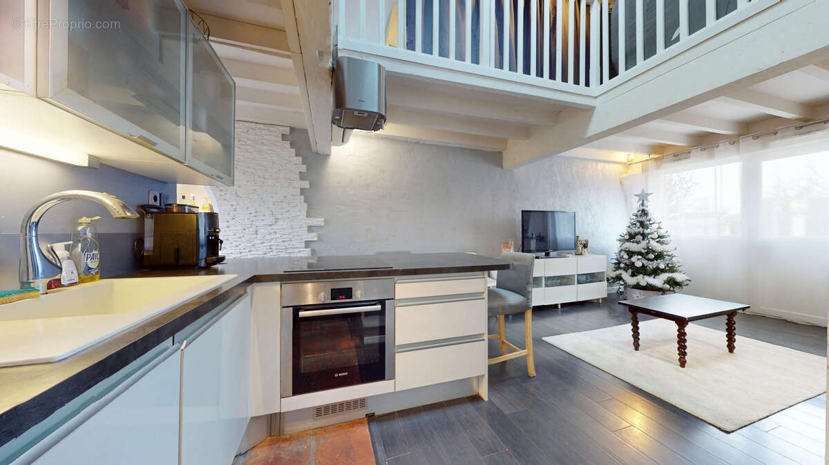 Maison à LABARTHE-SUR-LEZE