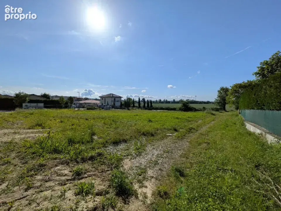 Terrain 832 m² à Jonage  - photo 2