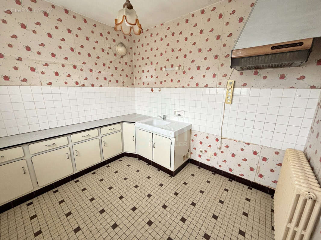 Maison à SAINTE-MAURE-DE-TOURAINE