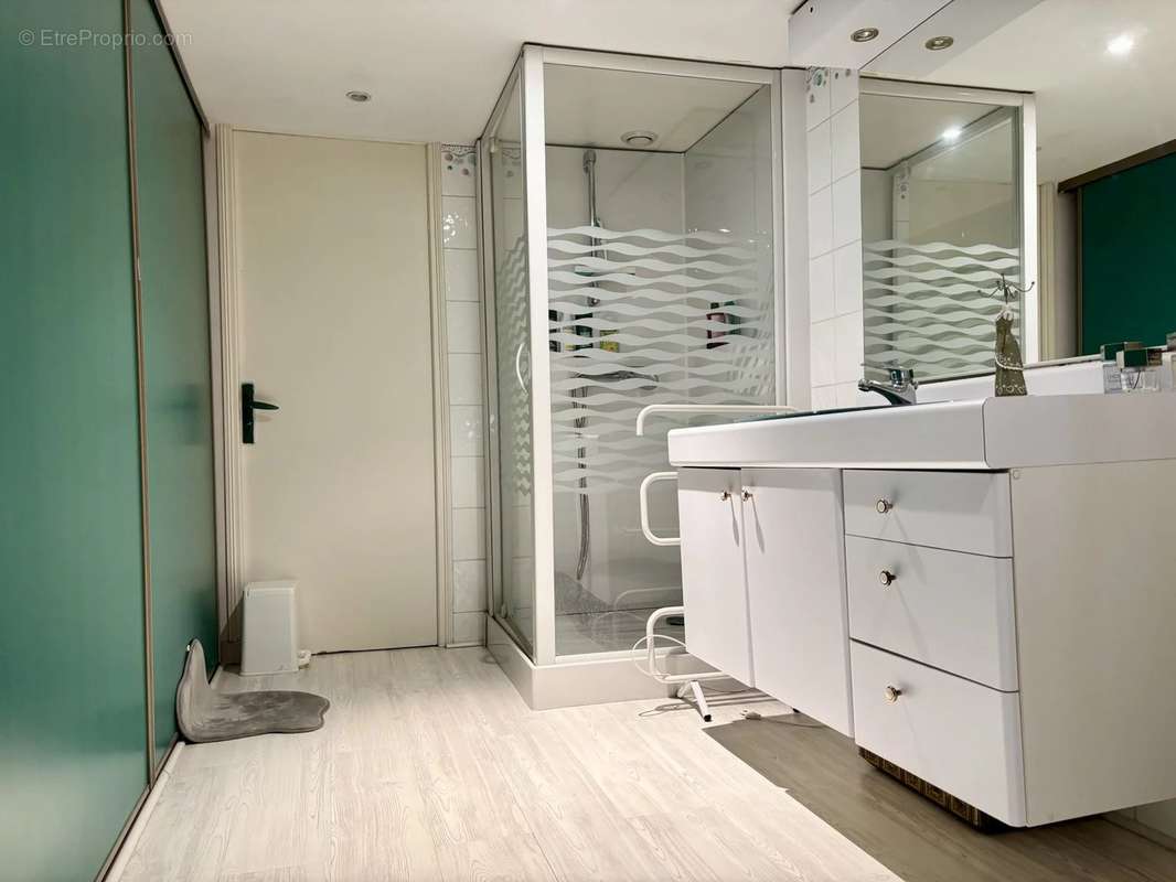 Maison à LES RUES-DES-VIGNES