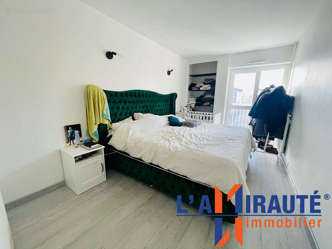 Appartement à SARTROUVILLE