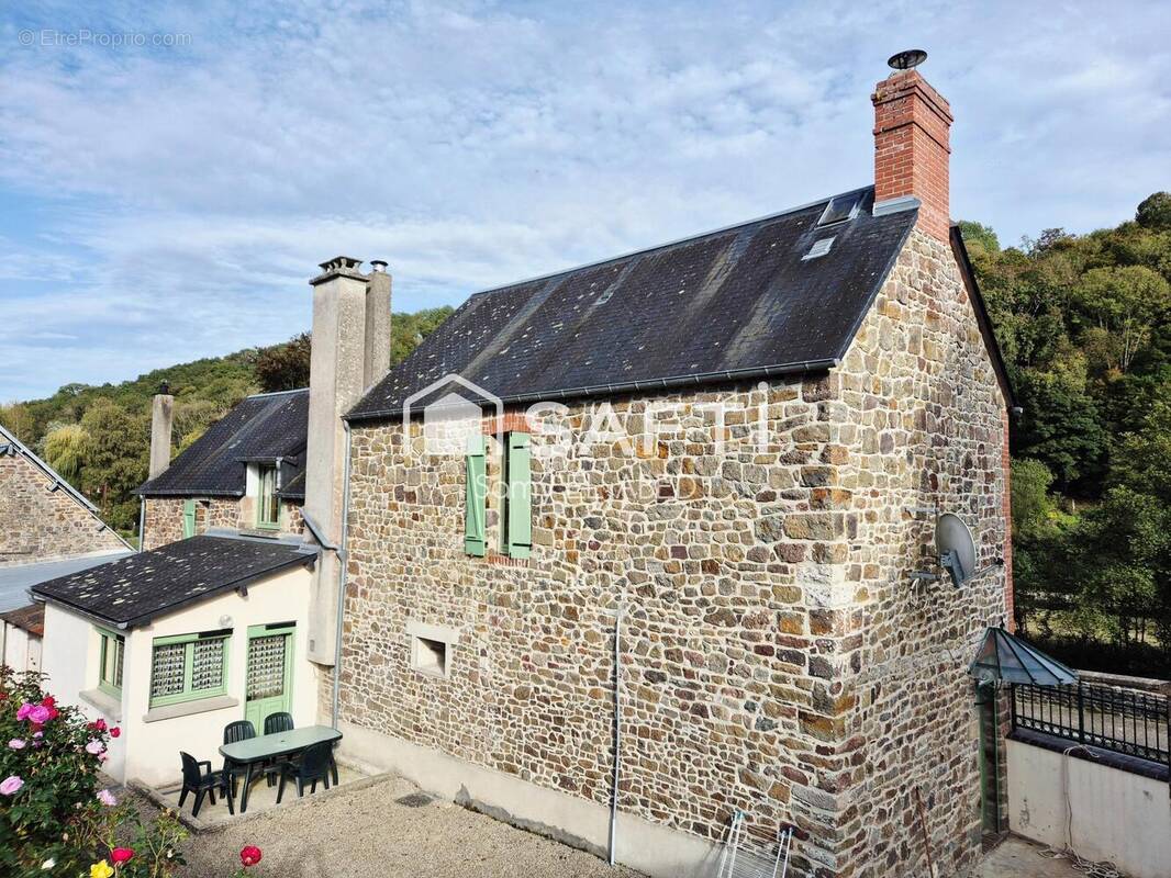 Photo 1 - Maison à TESSY-SUR-VIRE