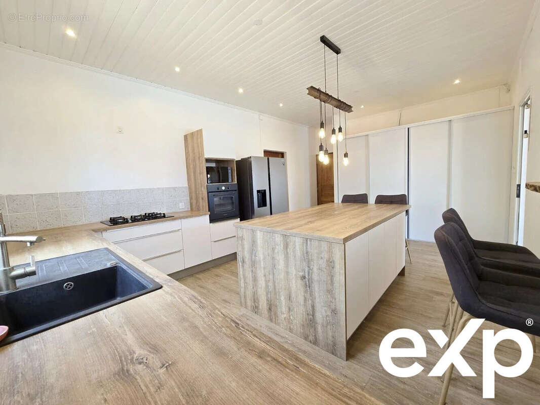 Maison à L'ETANG-SALE