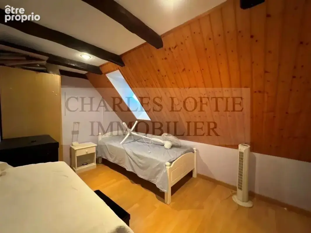 Belle maison en pierre avec piscine, au calme, sur un terrain de 1 800 m² - photo 12