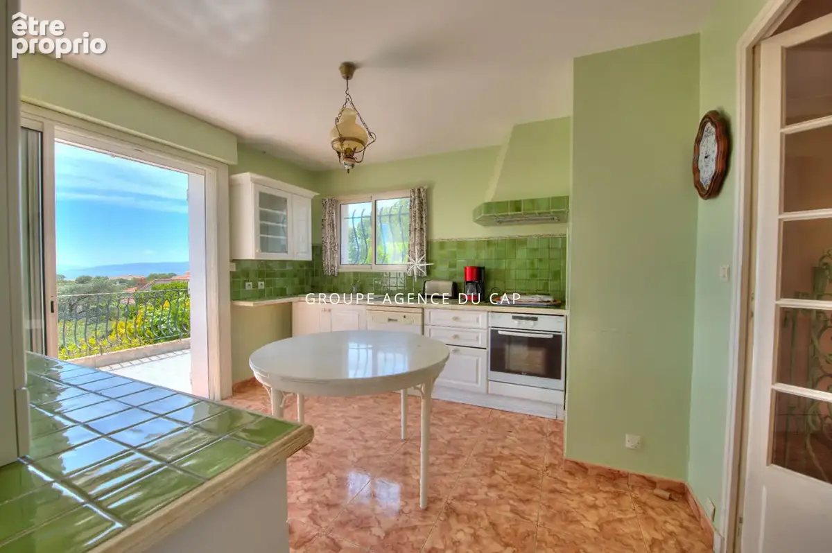 SOUS OFFRE Villa Saint Raphael 4 pièce(s) 138 m2 - photo 9