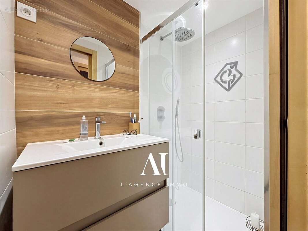 Maison 36 m² à Saint-Maurice-De-Remens  - photo 5