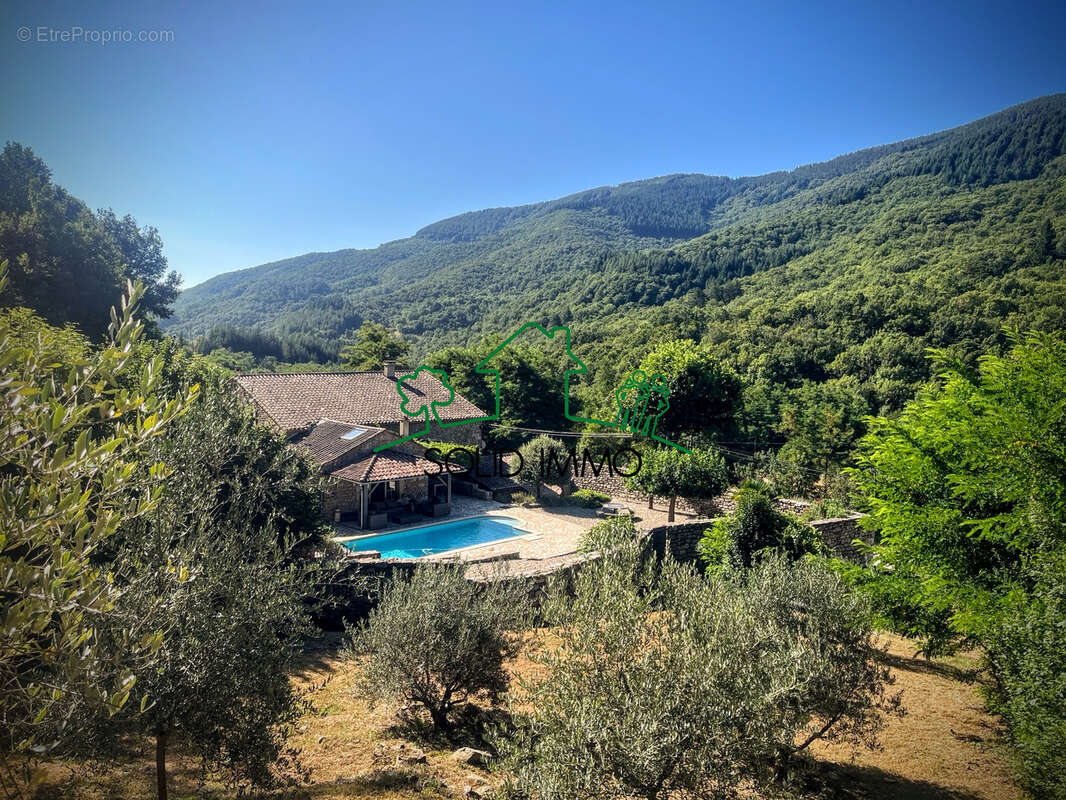 Maison à VALGORGE