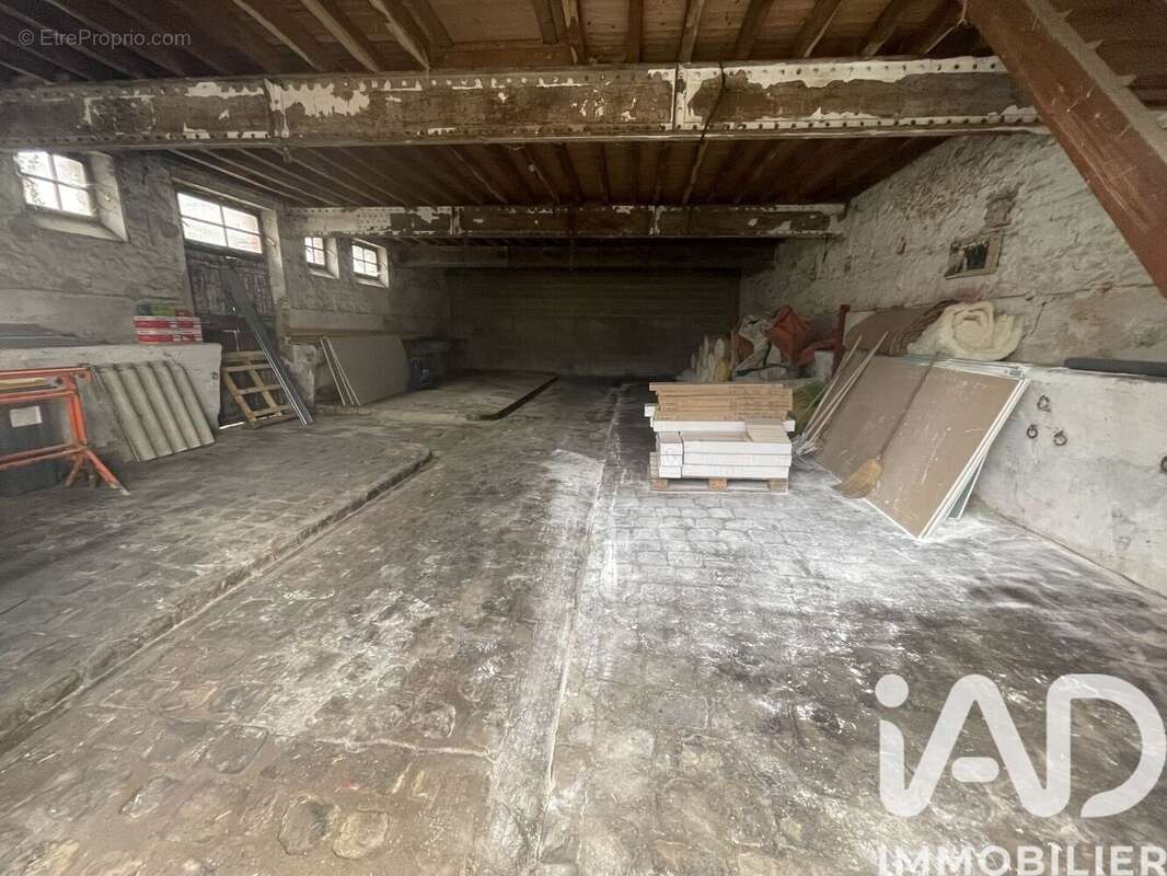 Photo 4 - Maison à VILLENEUVE-LA-GUYARD