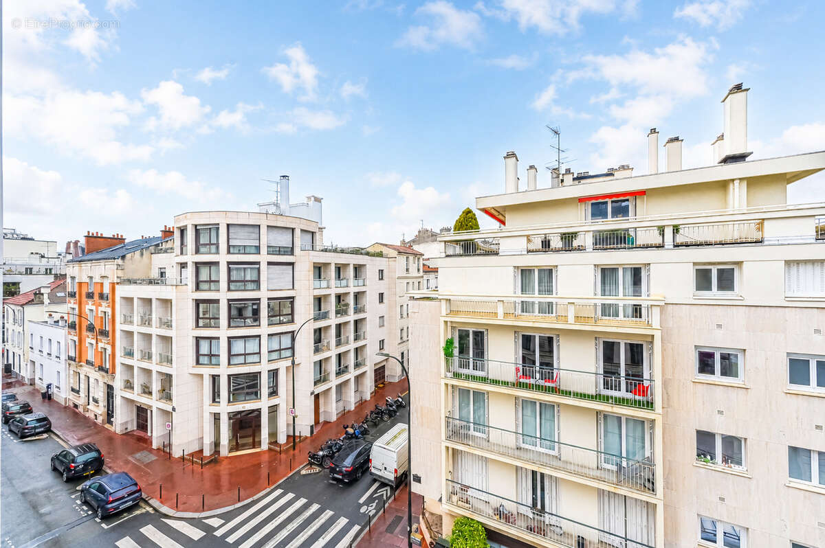 Appartement à LEVALLOIS-PERRET