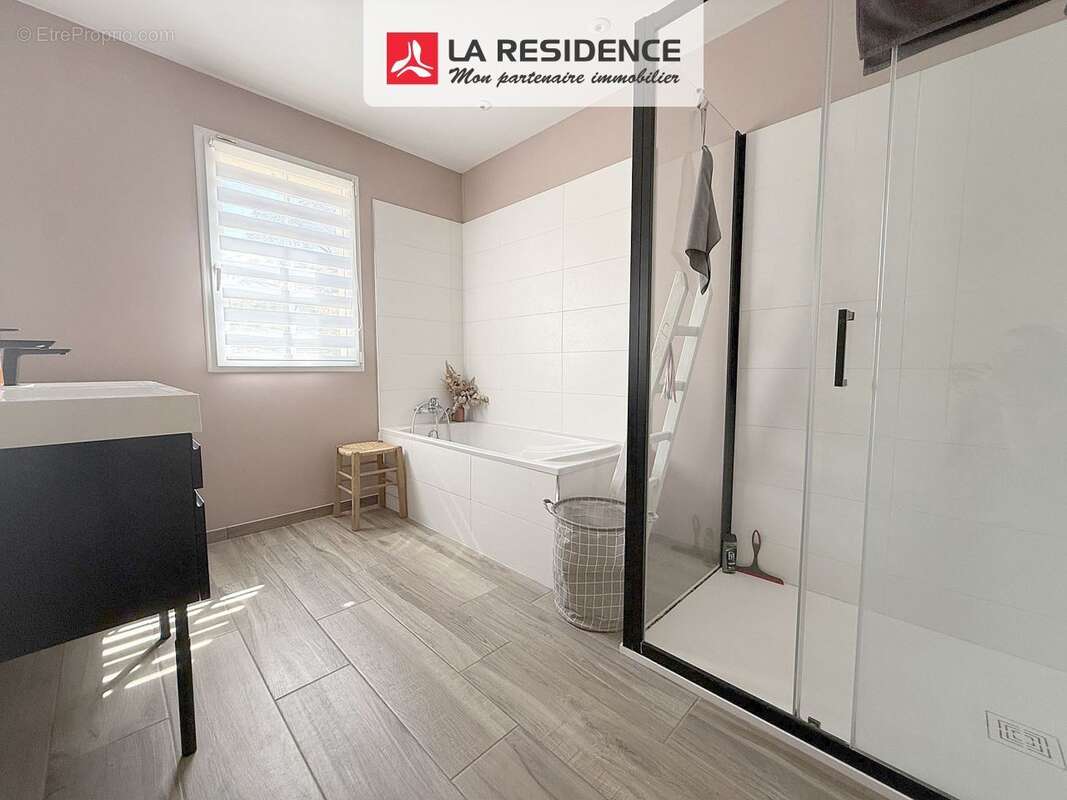 Maison 114 m² à Moisson  - photo 7