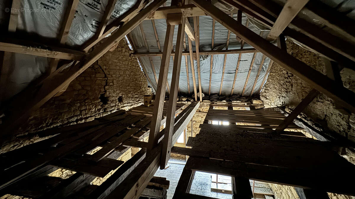 Appartement à GOURDON