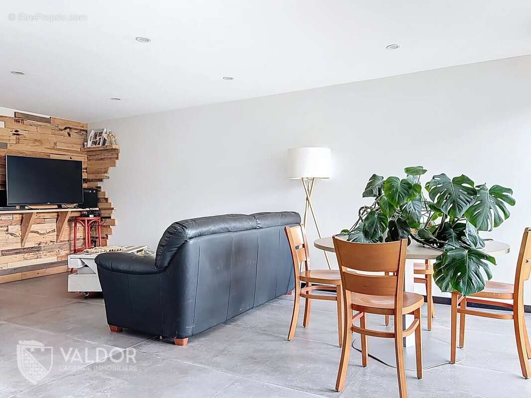 Maison à LAMURE-SUR-AZERGUES