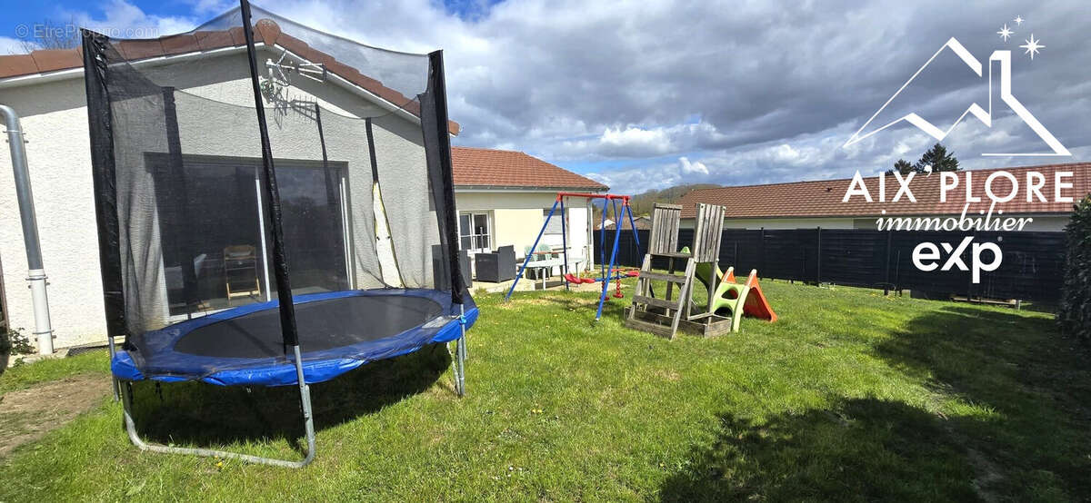 Maison à CHATILLON-LA-PALUD