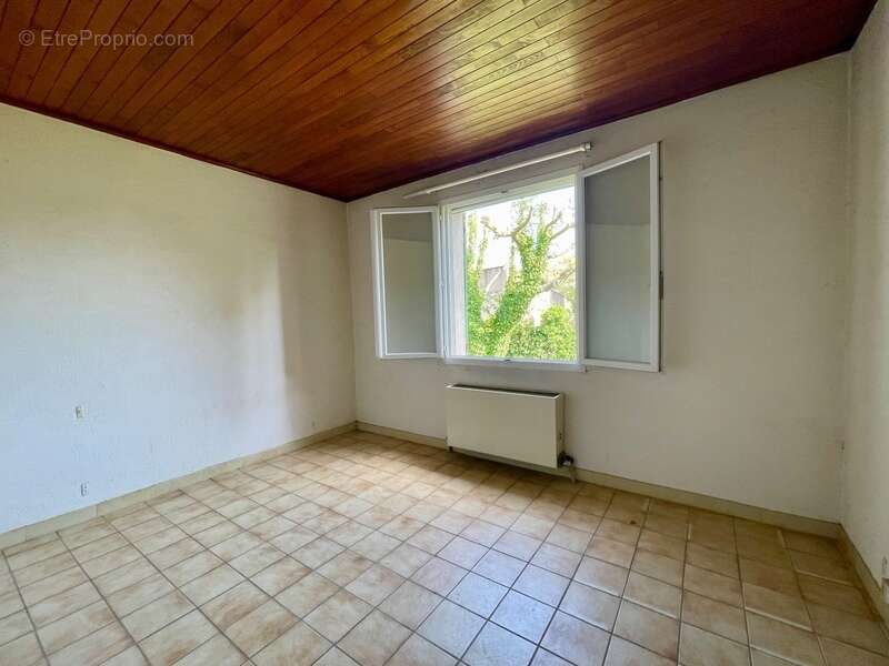 Maison à CABRIERES-D'AVIGNON
