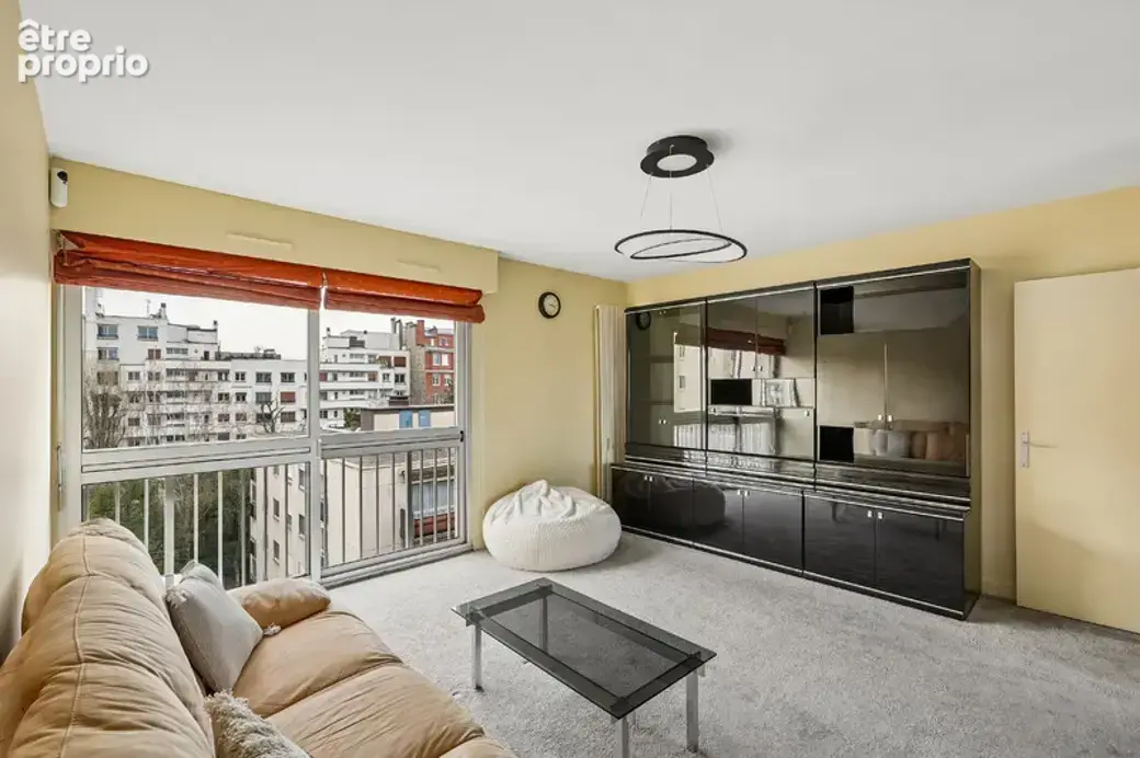 Appartement à NEUILLY-SUR-SEINE