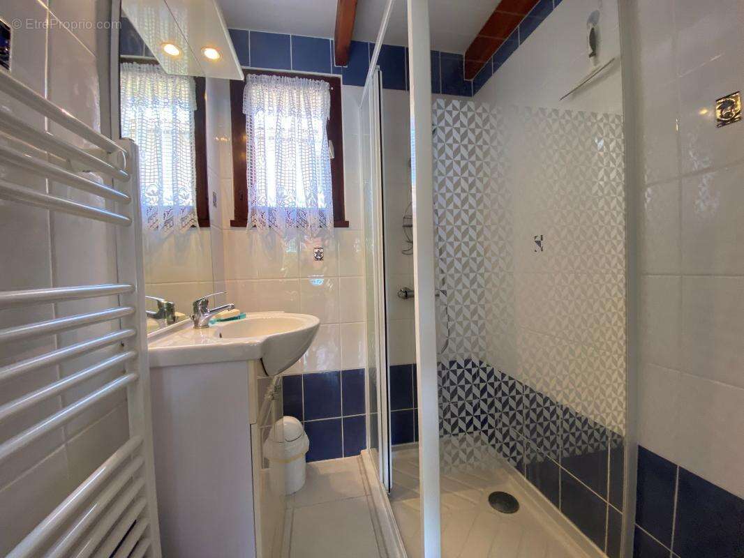 Maison à LES MATHES