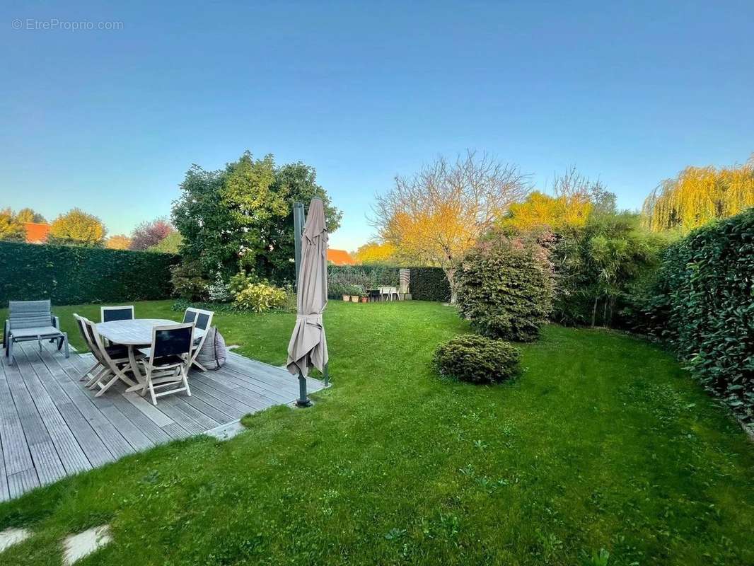 Maison à LE MESNIL-EN-THELLE