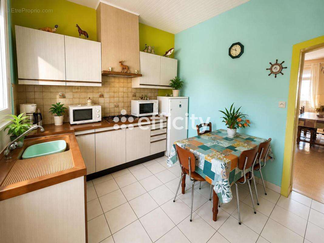 Maison 94 m² à La Guerche-De-Bretagne  - photo 5