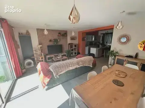 Creil – Maison familiale 103 m² avec piscine, jardin, garage et Dépendance - photo 2