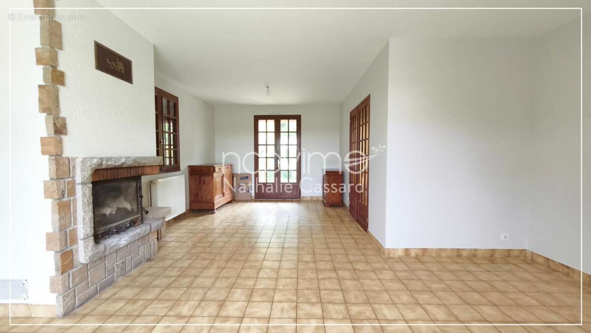 Maison traditionnelle 92 m2, 2 CH, 1 Bureau + sous-sol compl - photo 4