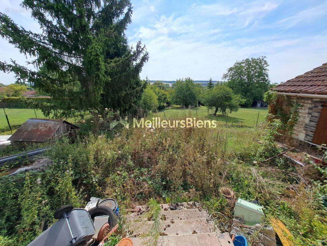 Maison à AIX-EN-OTHE