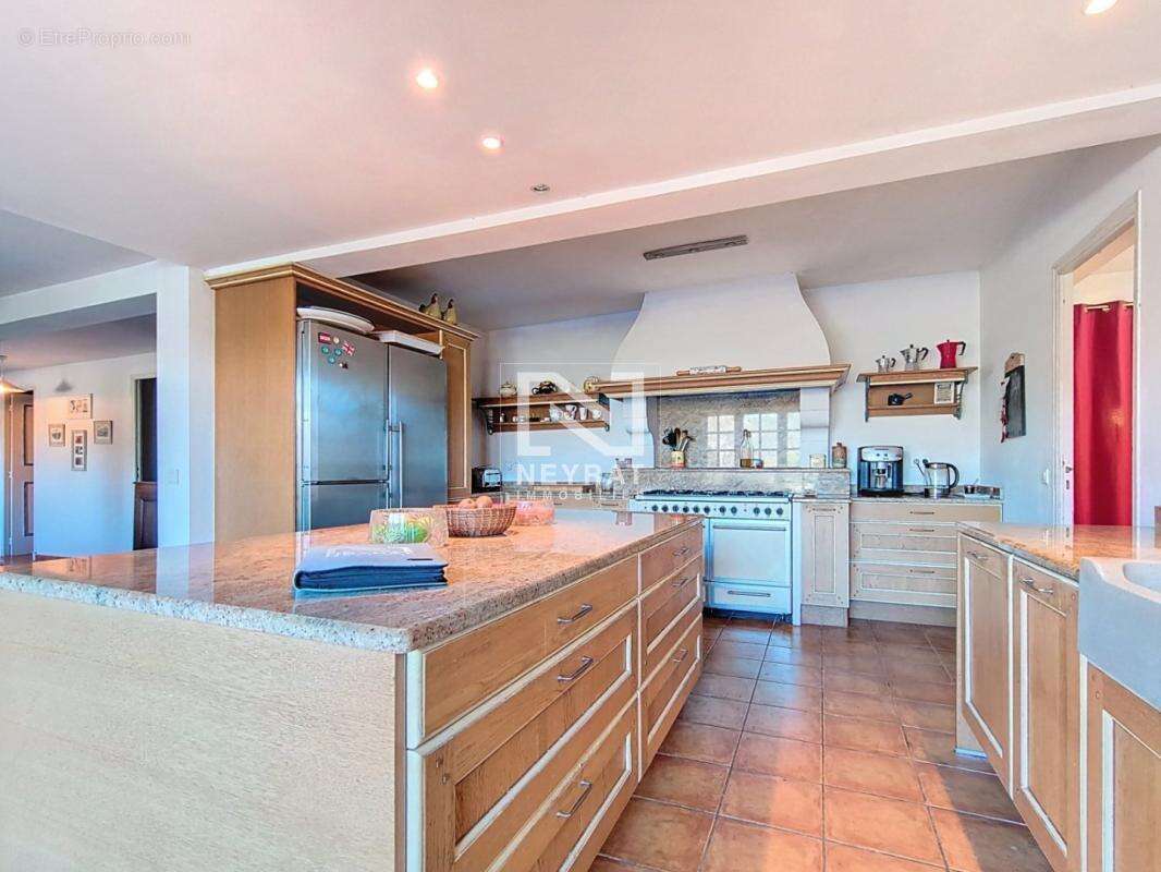 A tourrettes - propriete - proche golf de terre blanches - piscine - tennis - appartement independant - photo 21