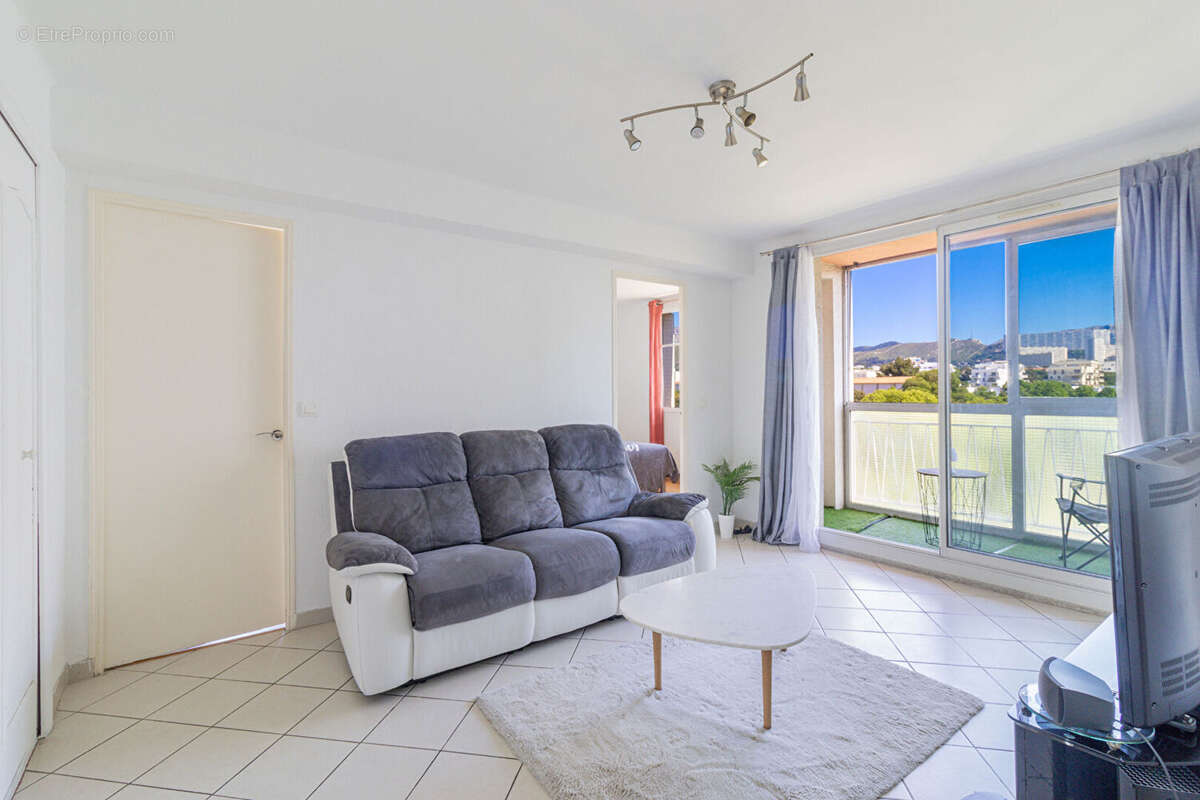 Appartement à MARSEILLE-9E