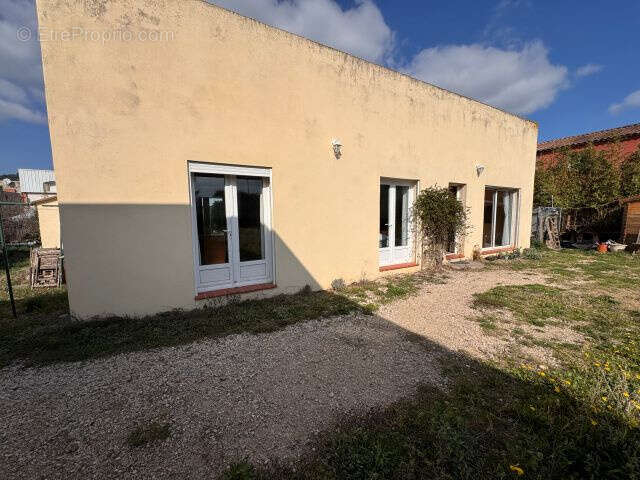 Maison à PEYROLLES-EN-PROVENCE