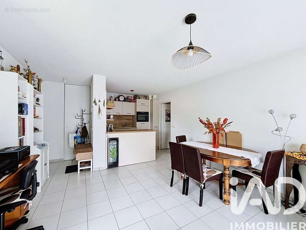Appartement 61 m² à Artigues-Pres-Bordeaux  - photo 3