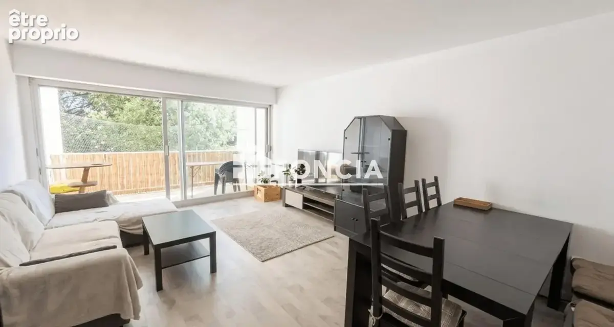 Appartement à LE POULIGUEN