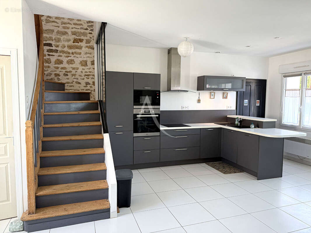 Maison à AVRILLE