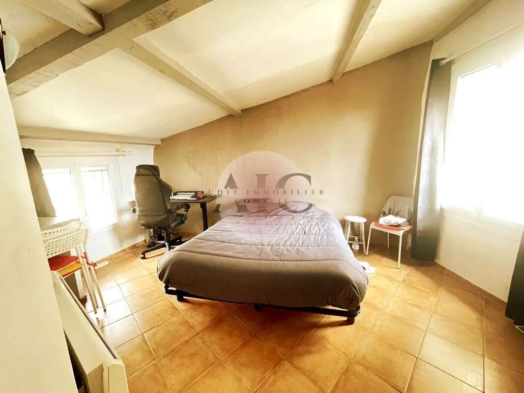 Appartement à FAYENCE