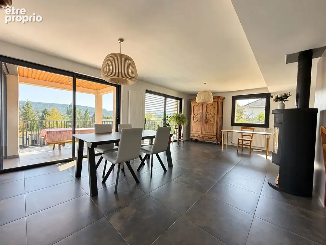 Maison Lons-Le-Saunier 8 pièces / 5 chambres / bureau / 172 m² - photo 3